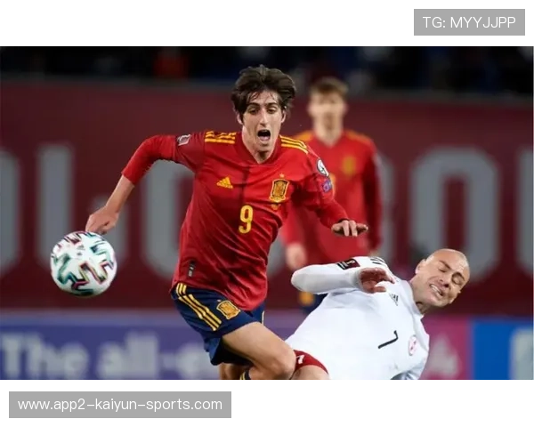 塞维利亚誓言再次冲击中游霸主，后防革新迎来新希望