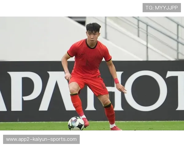 王钰栋用实力证明：进球不是唯一，国足两将不可替代！，运动员王钰